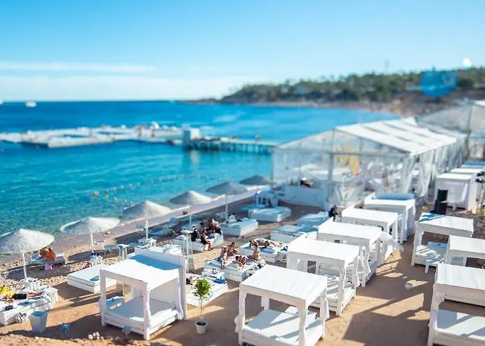 Domina Aquamarine & Appartement Charm el-Cheikh